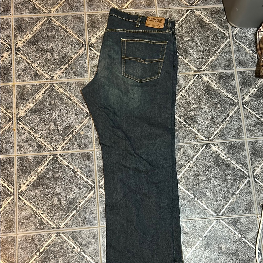 Levi's Dark Wash Denim Jeans